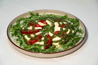 Caprese salata