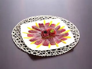 221 Carpaccio tonno