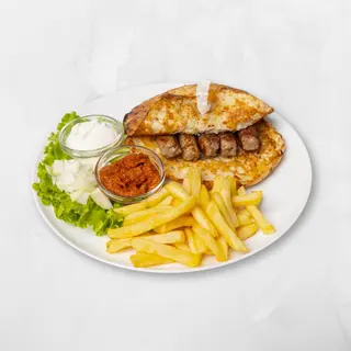Ćevapi s prilogom