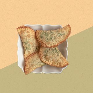 Чебурек шпинат менен (1шт)