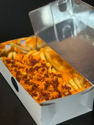 Cheddar bacon pomfrit