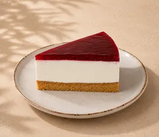 Cheesecake od maline parče 160 g