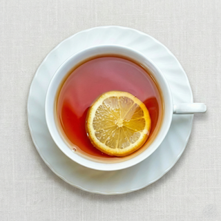 Чёрный чай с лимоном (300мл)