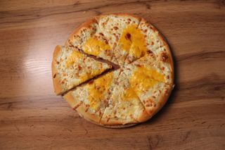 Четыре сыра (30см/700г)