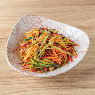  Salata sa piletinom