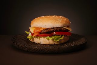 Чизбургер говяжий (240г)