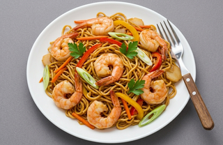 Chow Mein com Camarão