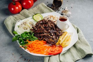 Донер на тарелке (520г)