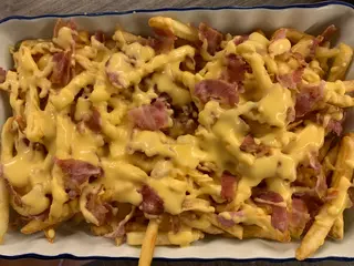 Ciotola salsa cheddar e bacon
