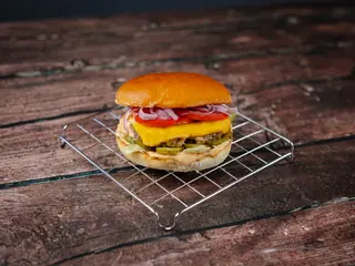 Classic bite burger