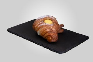 Cornetto crema pasticcera