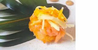 Crispy rice salmone mela verde