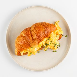 Croissant sandwich
