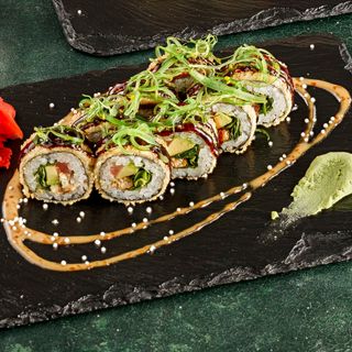 Crunch Rolls с угрем и тунцом/ Crunch Rolls cu Țipar și Ton