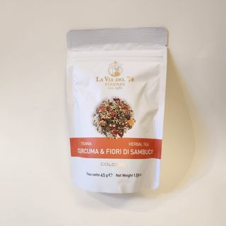 Curcuma e fiori di sambuco