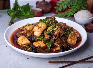 Тушеная домашняя курица с пампушками (1000г)