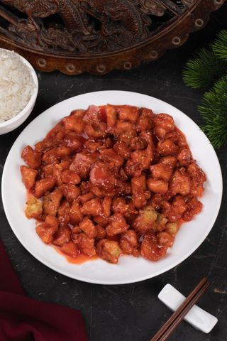 Курица в кисло-сладком соусе (350г)