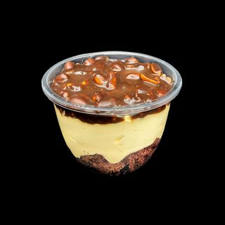 Десерт Трайфел Снікерс (150г)