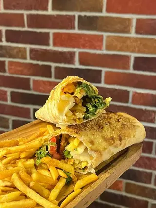 Dm kebab u curry sosu