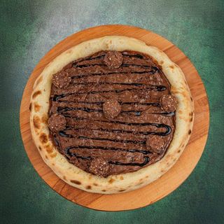 Dolce Ferrero slatka pizza