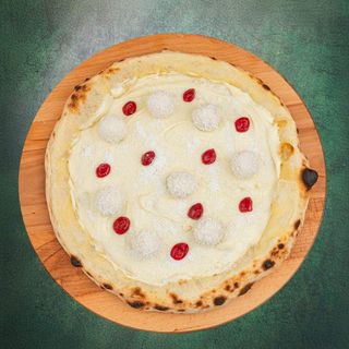 Dolce Raffaello slatka pizza