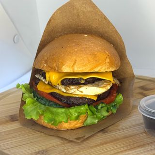 Двойной чизбургер (450г)