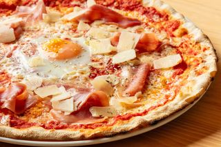 Pizza Emília