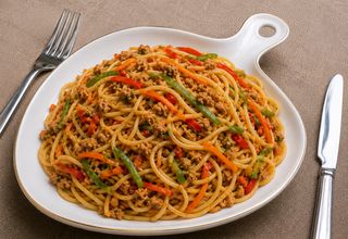 Esparguete com Legumes e Soja