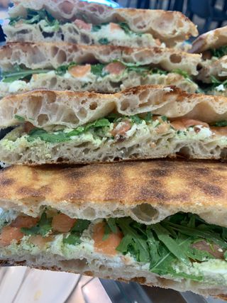 Focaccia calabrese al salmone