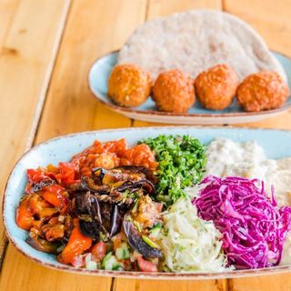 Falafel Salad