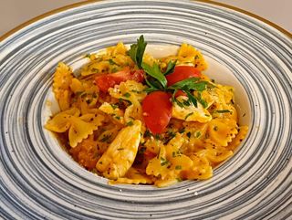Farfalle with chicken
