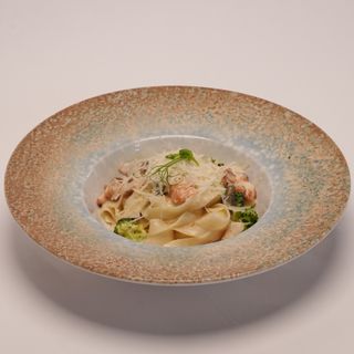 Фетучини с красной рыбой (300г)