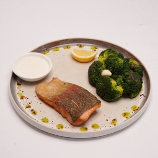 Филе форели с броколли (250 г)