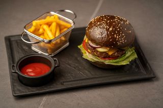 Фирменный бургер Black Angus (420г)