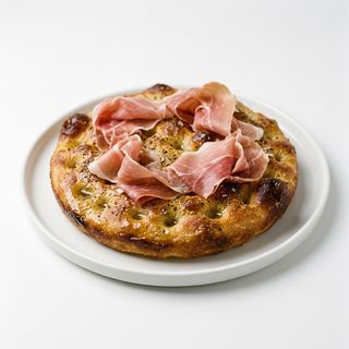 Focaccia crudo