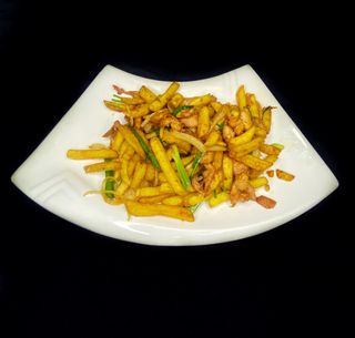 Фри с курицей (300г)