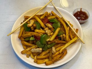 Фри с курицей (350г)