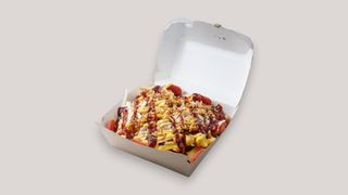 Фри с сосиской (300г)