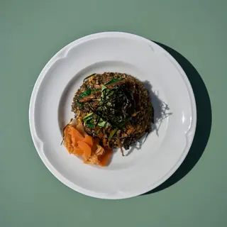 Fried rice with oyster mushrooms and spinach
