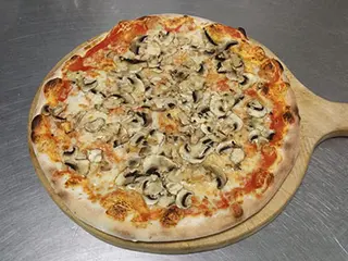 Pizza con i funghi