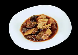 271. Funghi e bambù