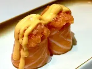 Gunkan spicy sake