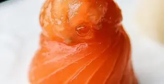 Gunkan salmone