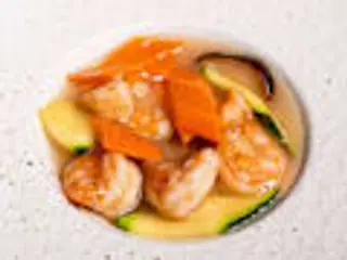 153. Gamberi con verdure