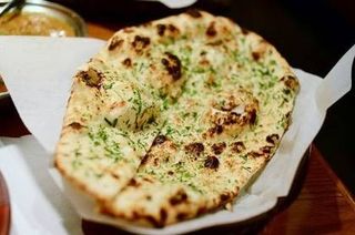 Pão Naan de Alho