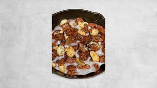 Garlic and black pepper beef