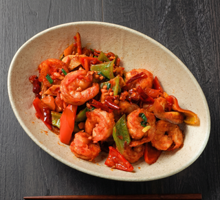 Жареные креветки с острым перцем (350г)