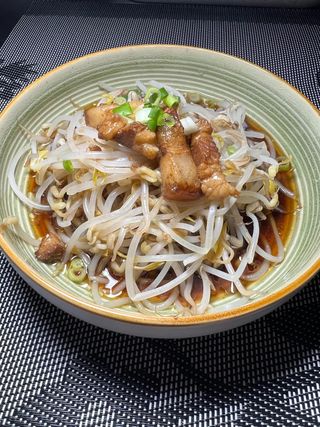 352 Germogli di soia