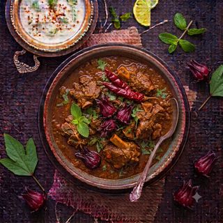 Caril de Cabrito Gongura com Roselha