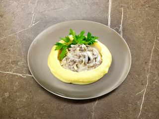 Говядина по-строгановски (300г)